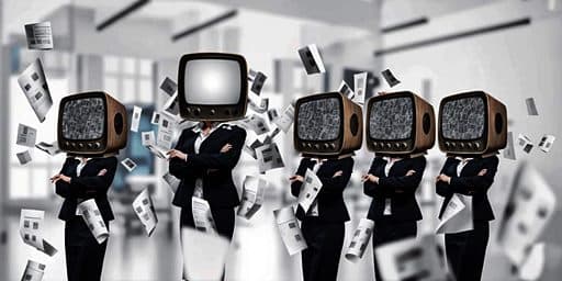 MEDIA & CINEMA